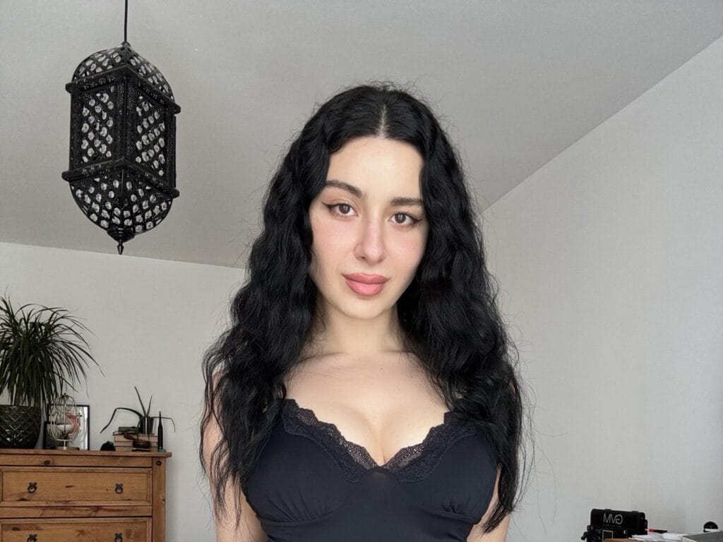 Gia Khavari OnlyFans - @aigxana