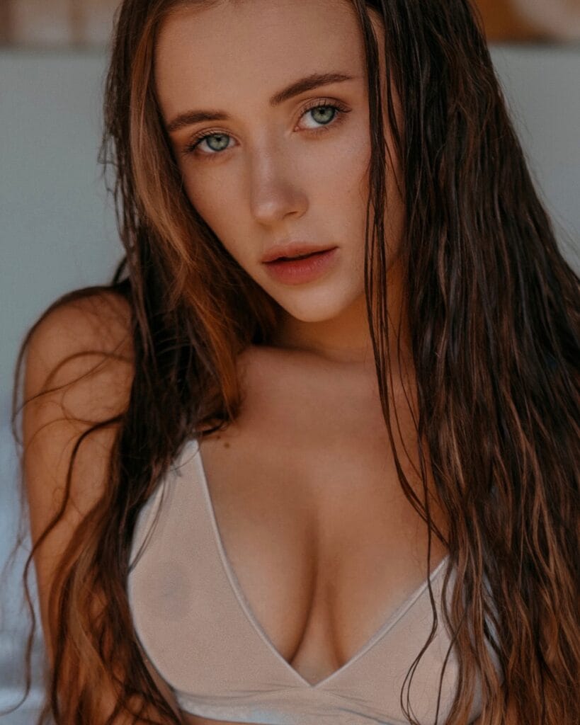 𝑨𝒏𝒏𝒂 OnlyFans - @arilaviee