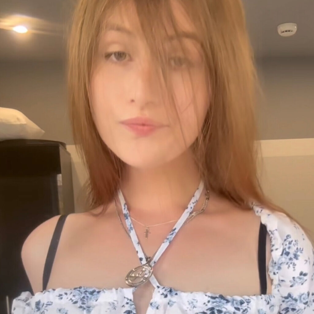 eva OnlyFans - @corpsethot