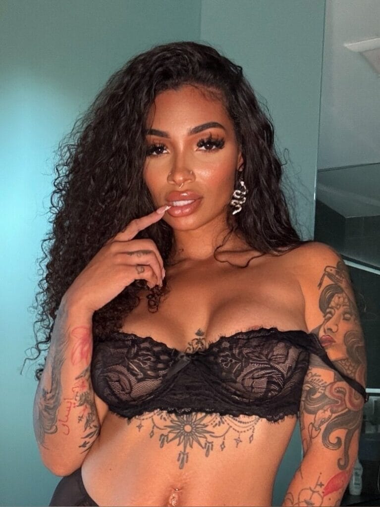 Mommy Medusa OnlyFans - @eroticmedusa