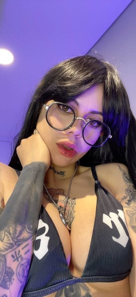 Fiona OnlyFans - @fionaloveex