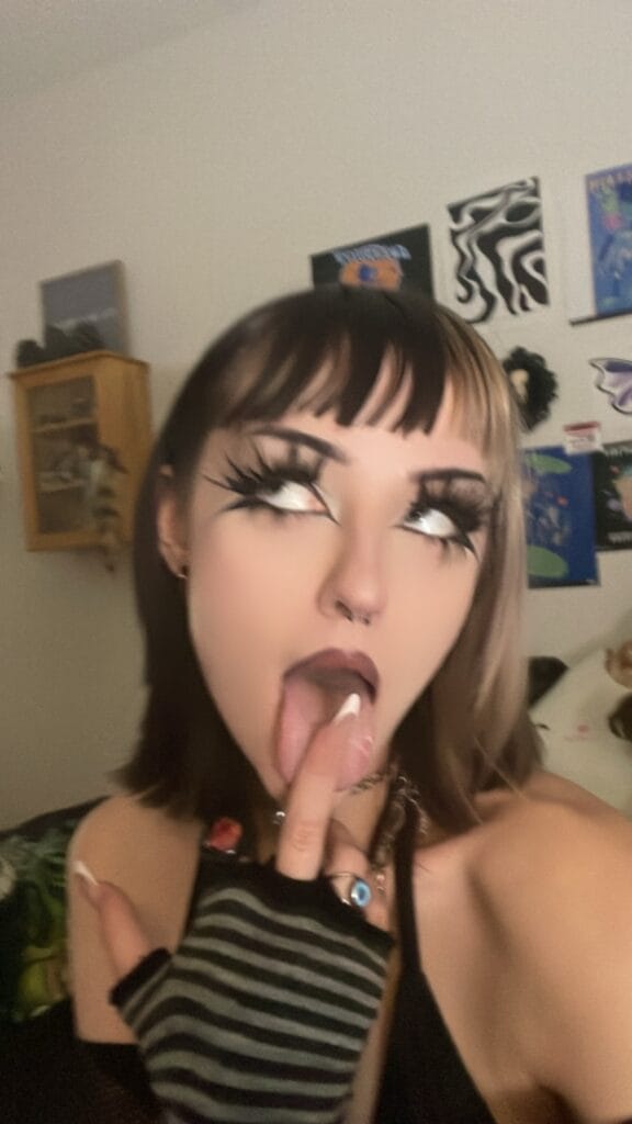 G5F Best Amateur Content and Sextapes OnlyFans - @greyfivefine