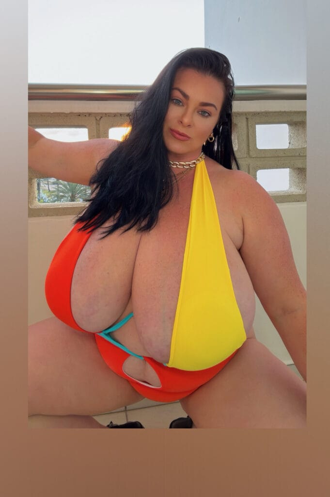 𝗞𝗮𝗿𝗹𝗮 𝗝𝗮𝗺𝗲𝘀 OnlyFans - @karlajames