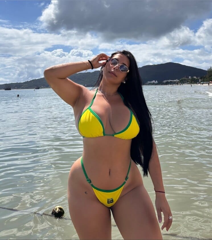 Eva Hart OnlyFans - @officialevahart